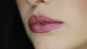 Golden Rouge Glitter Lip Kit Lips Elektra Cosmetics