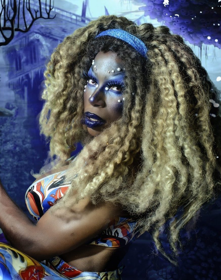 Laveau Contraire Wearing Elektra Cosmetics Blue Creative Capsule