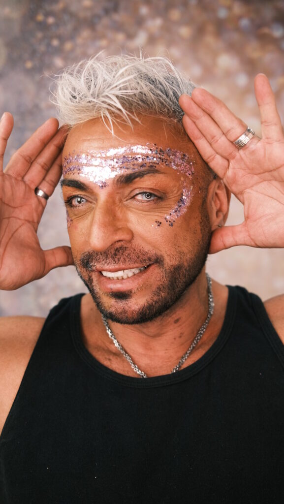 Halloween glitter makeup look